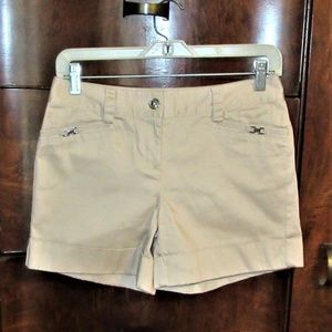 WHITE HOUSE|BLACK MARKET BEIGE FLAT FRONT SHORTS-0